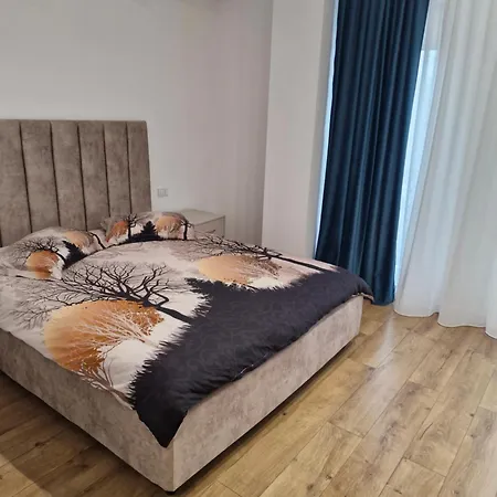 3camere Крайова